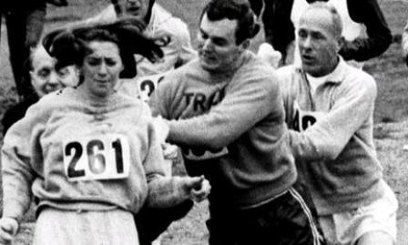 Kathrine Switzer running the Boston Marathon